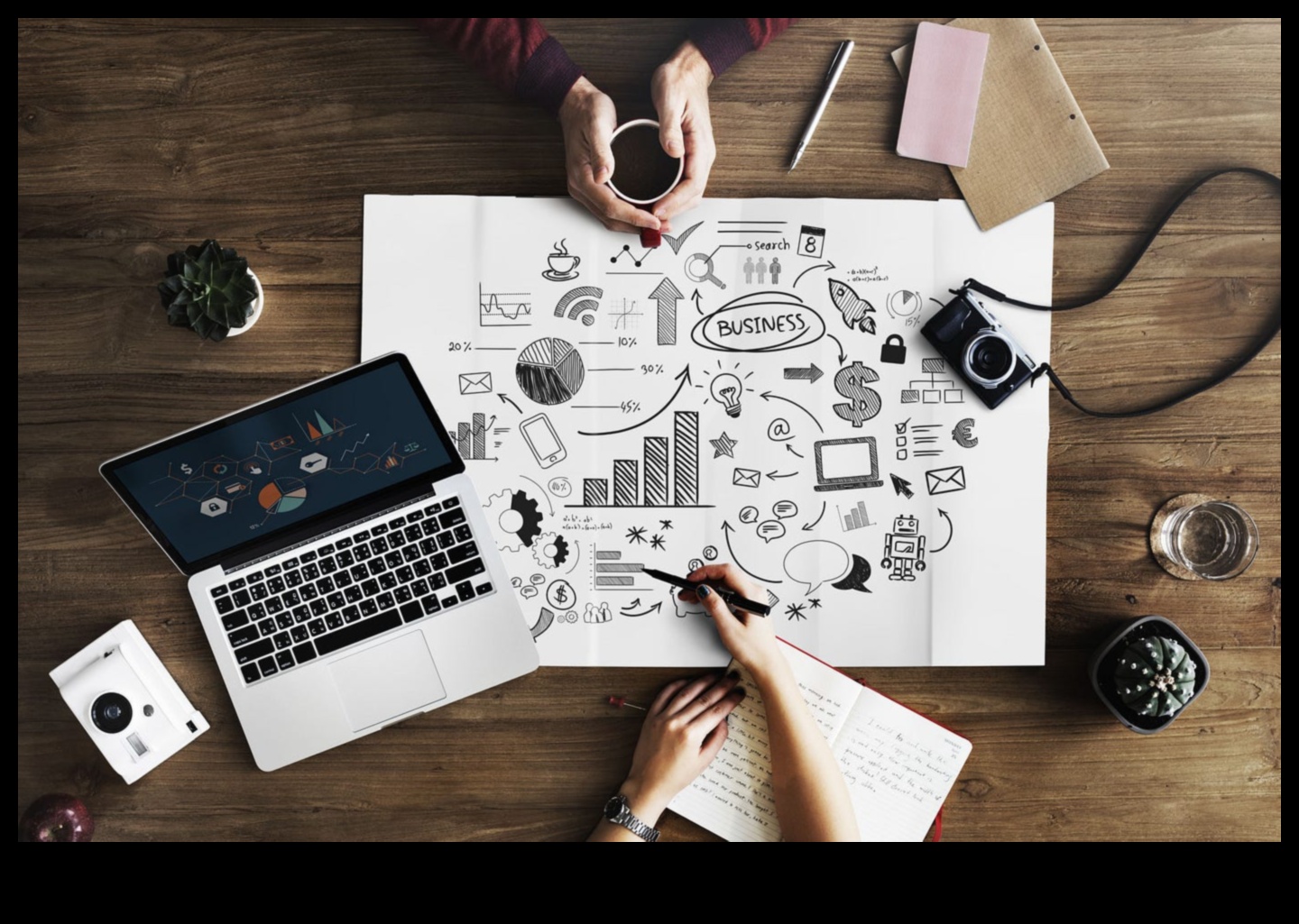 Apgūstiet tiešsaistes oratorijas pārliecināšanas metožu mākslu digitālai saziņai 3 Tiešsaistes oratorija: pārliecināšanas metožu apgūšana digitālajā saziņā