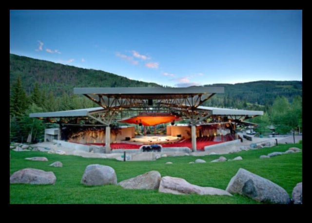 Kā ainavas iedvesmo un ietekmē brīvdabas kultūras pasākumu noformējumu?