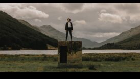 Virtuālie brīnumi II: Atkal navigācija jaunās realitātēs virtuālās realitātes ainavās