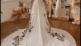 Ziedu fantāzija: Bohēmijas kāzu kleitas pilnos ziedos